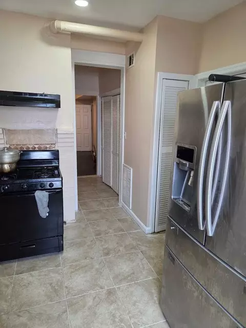 33 Springdale Ave, Newark, NJ 07107