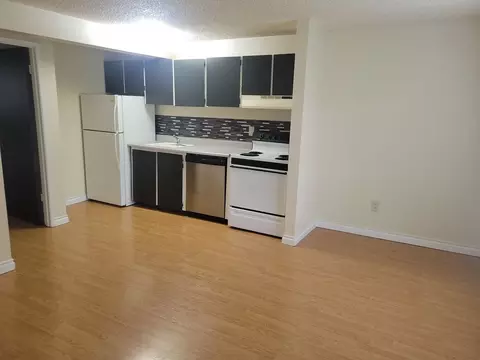 911 SW Broadway Dr, Portland, OR 97201