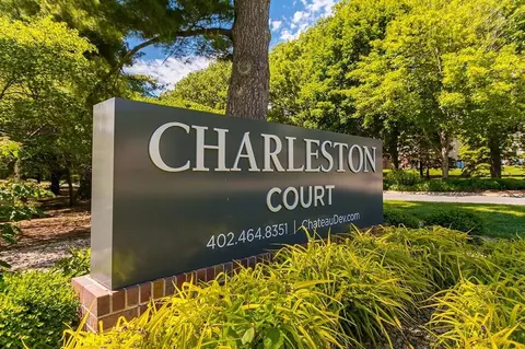 Charleston Court Apts & Ths, Lincoln, NE 68505