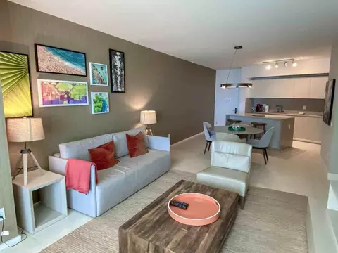 4011 S Ocean Dr, Hollywood, FL 33019