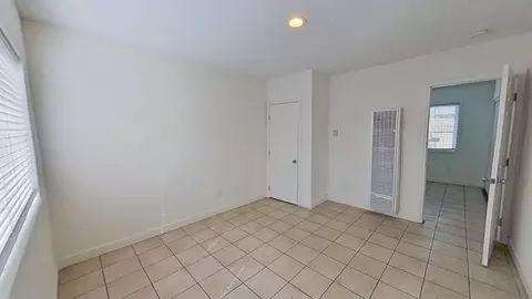 619 E Walnut St, Santa Ana, CA 92701