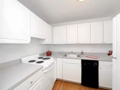 4750 N Clarendon Ave, Chicago, IL 60640 photo 26