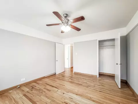 4750 N Clarendon Ave, Chicago, IL 60640 photo 13