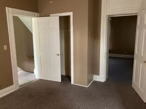 138 N Madison Rd, London, OH 43140