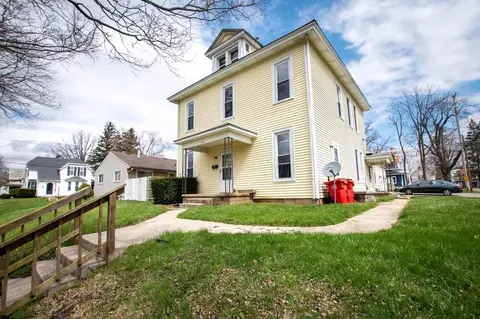 138 N Madison Rd, London, OH 43140