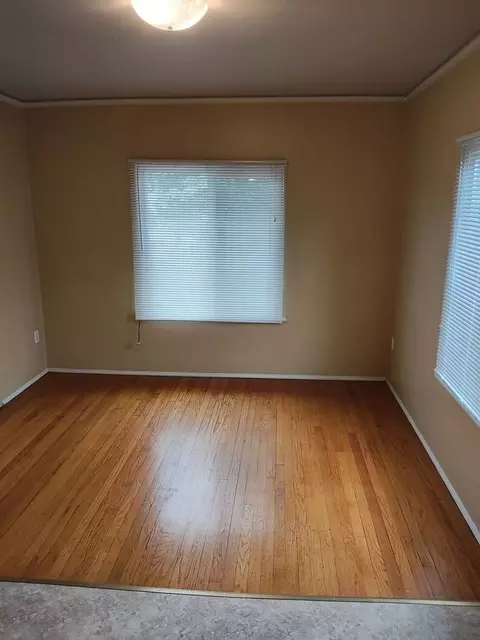 441 E 13th Ave, Eugene, OR 97401 photo 2