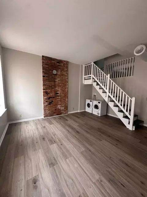 2359 Menard St, Saint Louis, MO 63104