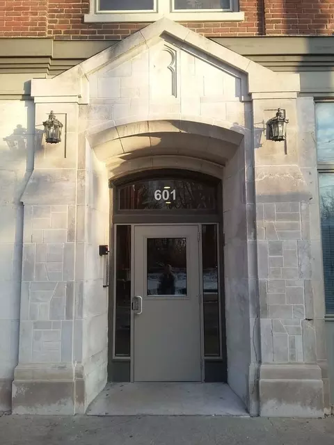 601 W Oak St, Louisville, KY 40203