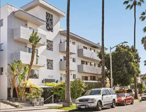 1030 N Orange Grove Ave, West Hollywood, CA 90046