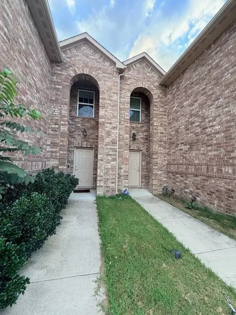 449 Woodgrove Dr, Little Elm, TX 75068