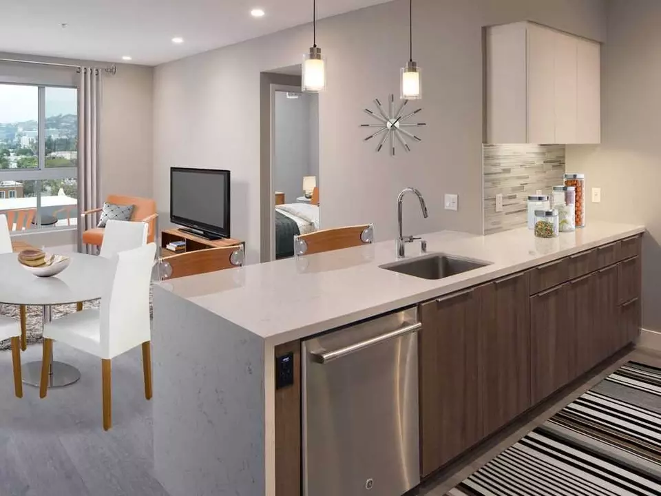  7316 Santa Monica Blvd, West Hollywood, CA 90046 photo 5