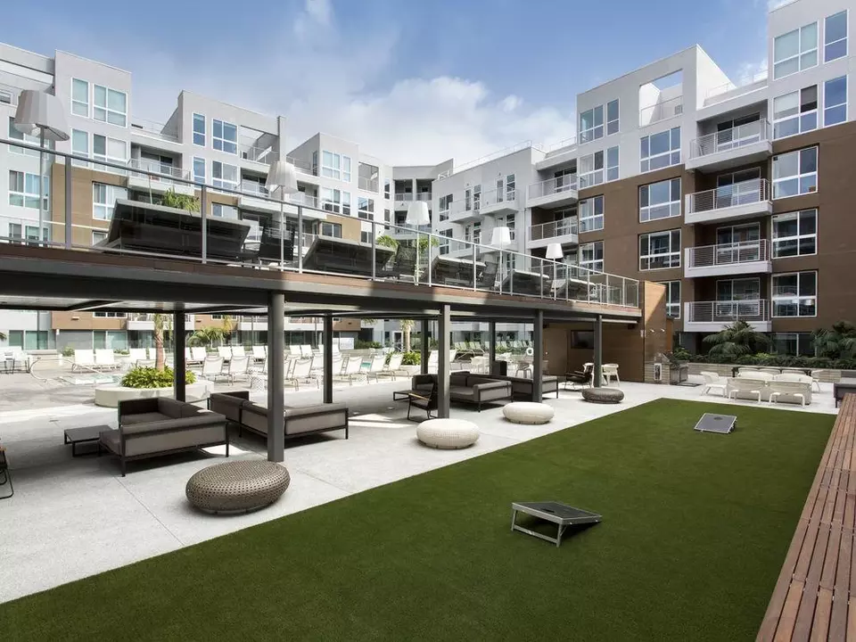  7316 Santa Monica Blvd, West Hollywood, CA 90046 photo 25
