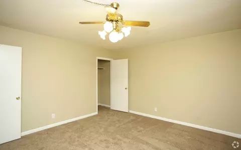 2747 Highway 28 E, Pineville, LA 71360