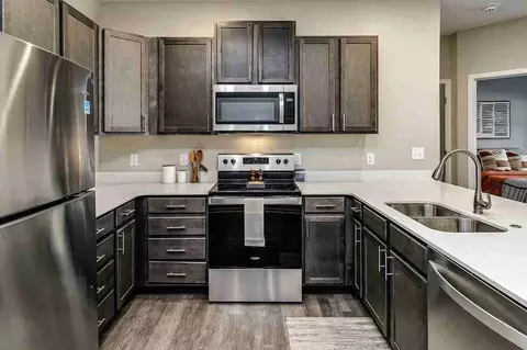 15840 Clay Plz, Bennington, NE 68007 photo 10
