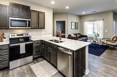 15840 Clay Plz, Bennington, NE 68007 photo 9