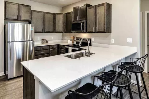 15840 Clay Plz, Bennington, NE 68007 photo 12