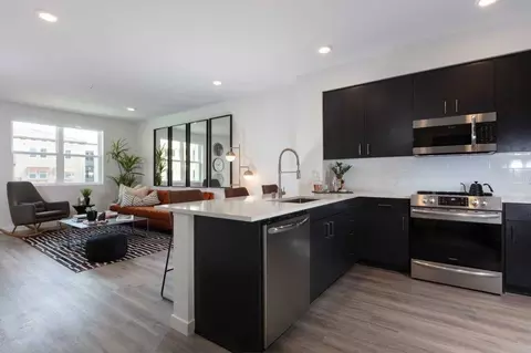 Infinity Way, Mountain View, CA 94043 photo 3