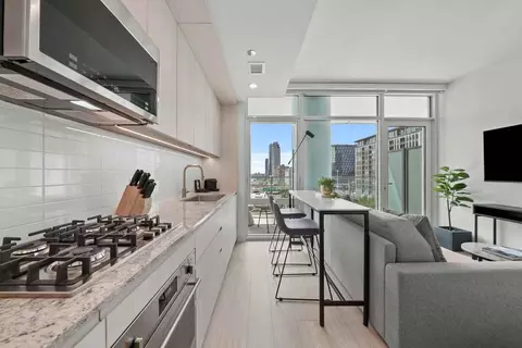 N Union Ave, Chicago, IL 60661