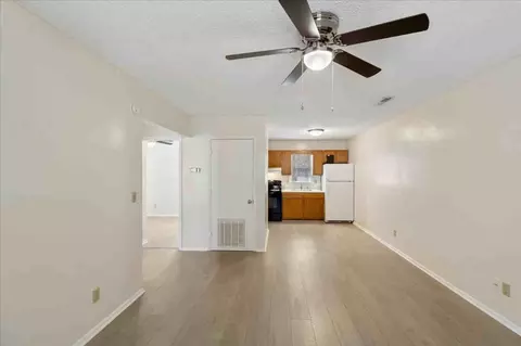 18 Bearwood Dr, Mars Hill, NC 28754