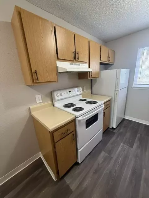 2701 S Emporia St, Wichita, KS 67216