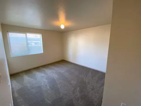 540 Wallace Rd NW, Salem, OR 97304