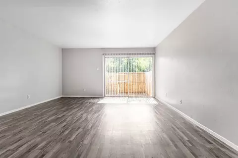 2704 S Cockrell Hill Rd, Dallas, TX 75211 photo 55