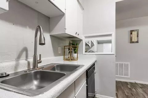 2704 S Cockrell Hill Rd, Dallas, TX 75211 photo 39