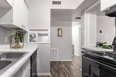 2704 S Cockrell Hill Rd, Dallas, TX 75211 photo 40
