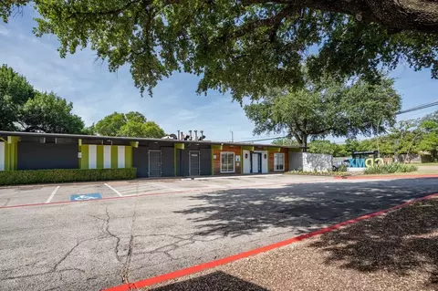 2704 S Cockrell Hill Rd, Dallas, TX 75211 photo 20