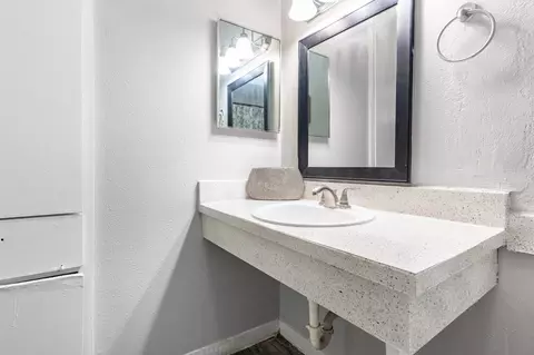 2704 S Cockrell Hill Rd, Dallas, TX 75211 photo 49