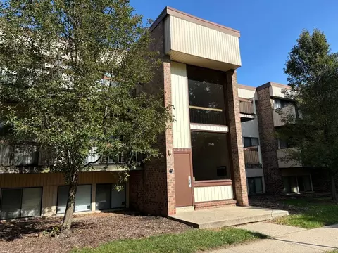 6225 Lincolnshire Ct SE, Grand Rapids, MI 49546