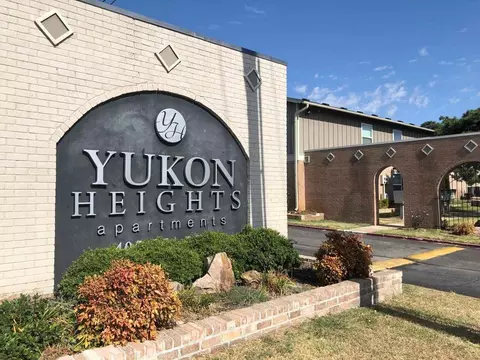 633 W Vandament Ave, Yukon, OK 73099