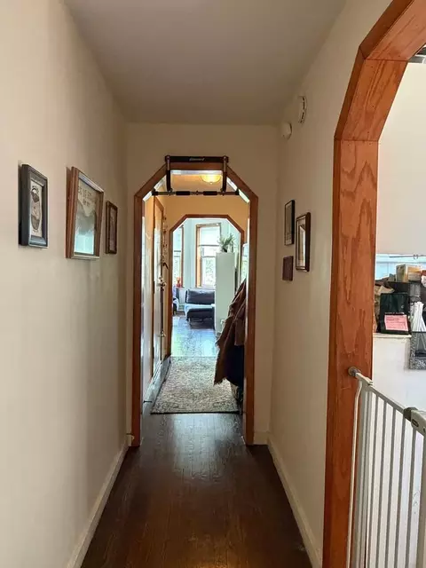 6624 N Ashland Ave, Chicago, IL 60626