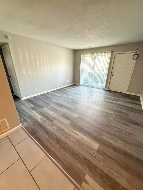 4130 Fisher St, Kansas City, KS 66103