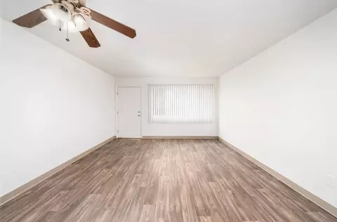1205 E Powell Blvd, Gresham, OR 97030 photo 4