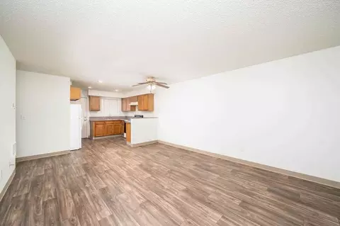 1205 E Powell Blvd, Gresham, OR 97030 photo 3