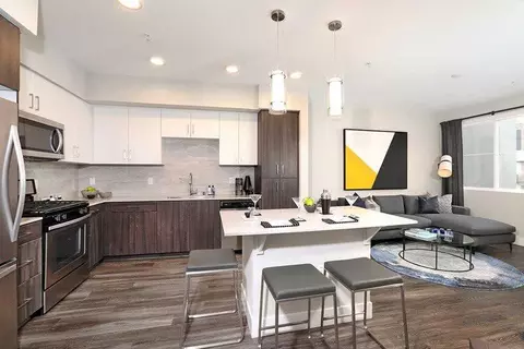 1110 W Town And Country Rd, Orange, CA 92868 photo 32