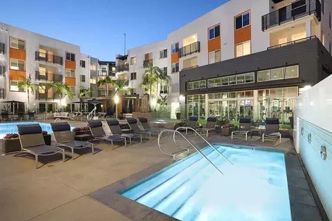 1110 W Town And Country Rd, Orange, CA 92868 photo 4