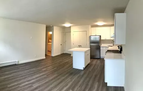8 Th Ave, Asbury Park, NJ 07712