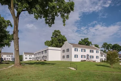 3501 Terrace Dr, Suitland, MD 20746 photo 17
