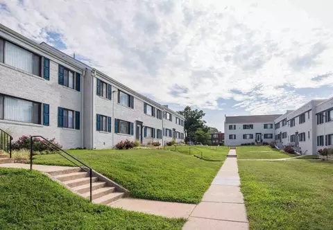 3501 Terrace Dr, Suitland, MD 20746 photo 21