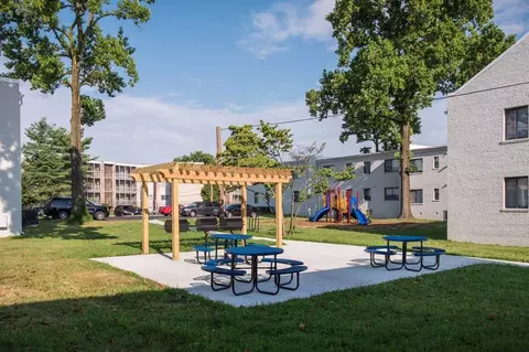 3501 Terrace Dr, Suitland, MD 20746 photo 11