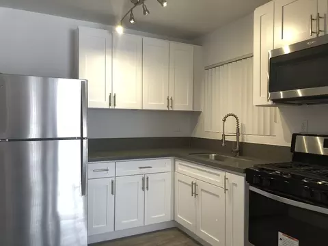 1011 E Palmer Ave, Glendale, CA 91205