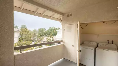 27800 Mcbean Pkwy, Valencia, CA 91354 photo 12