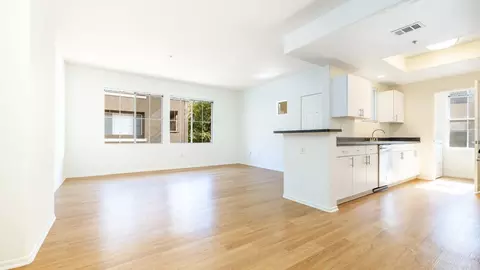 27800 Mcbean Pkwy, Valencia, CA 91354 photo 8