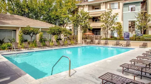 27800 Mcbean Pkwy, Valencia, CA 91354 photo 2