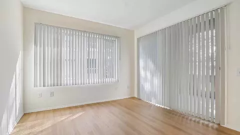 27800 Mcbean Pkwy, Valencia, CA 91354 photo 3