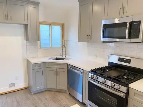 1014 E Imperial Ave, El Segundo, CA 90245