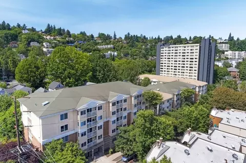1604 SW Clay St, Portland, OR 97201