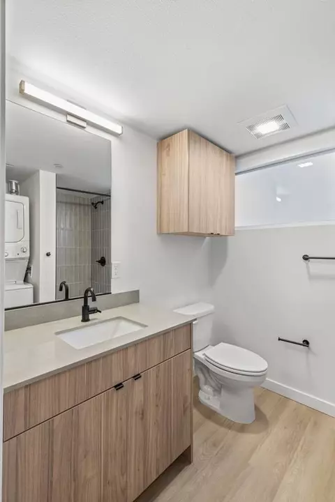 4015 Stone Way N, Seattle, WA 98103 photo 24
